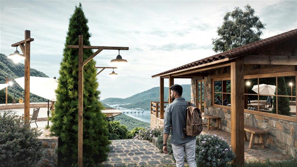 Bán 30 dinh thự hòa bình chỉ 4 tỷ 1000m2 sđcc, dòng tiền 30tr/ tháng, full dịch vụ nhà hàng, cafe