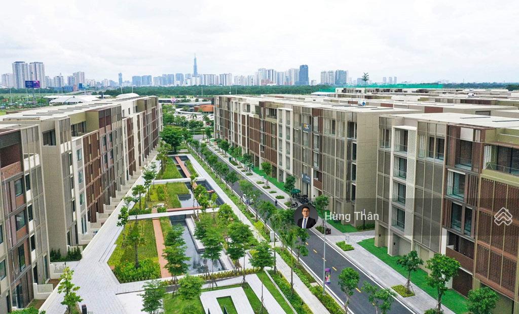 Chính chủ đi định cư nên cần bán nhanh căn nhà phố soho 95m2 đất, 346m2 sàn giá 28,6 tỷ sang tên