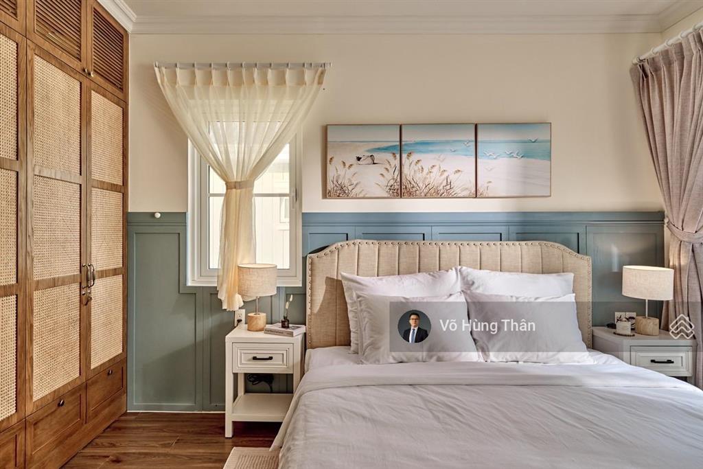 Biệt thự đơn lập đầy đủ nội thất rất đẹp, giá 5,4 tỷ nằm trên trục đường lớn, chủ nhà thiện chí