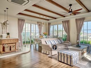 Biệt thự đơn lập đầy đủ nội thất rất đẹp, giá chỉ 6,7 tỷ nằm trên trục đường lớn, chủ nhà thiện chí