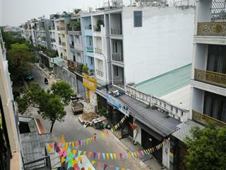 Cho thuê nhà kdc hiệp thành city cao cấp, có hầm để xe