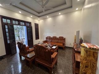 Biệt thự tây hồ  mặt tiền khủng  ô tô vào nhà  thiết kế chắc chắn thoáng  sổ đỏ vuông vắn 140m2