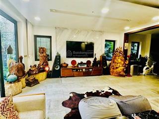 Biệt thự kđt thành phố giao lưu phạm văn đồng  209m2gần hồmặt đường ô tô tải tránh  sổ vuông