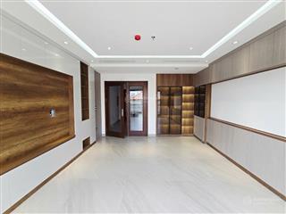 Hoàng quốc việt  nhà mới phân lô 65m2  gara  thang máy  pccc đầy đủ  kinh doanh  2 thoáng