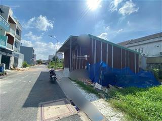 Cho thuê kho 200m2 ngô chí quốc chỉ 10triệu/tháng