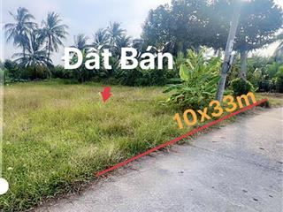 Bán lô f0 2 mặt tiền 10x33 m2 nền cao đất sạch cách đường nhựa 827b 400 m cách chợ, ubnd, 500 m