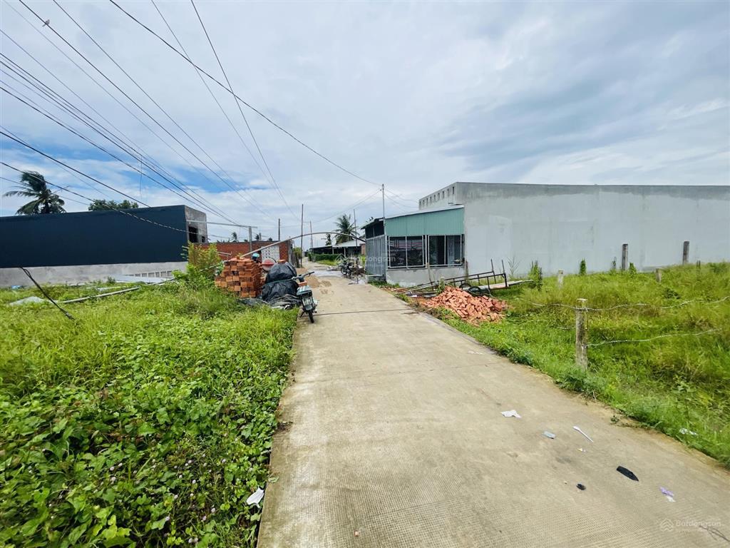 Bán 5x36 thổ cư đường đan ôtô 3m đất sạch đường thông chung nóc đã cất nhiều nhà điện, nước có sẵn