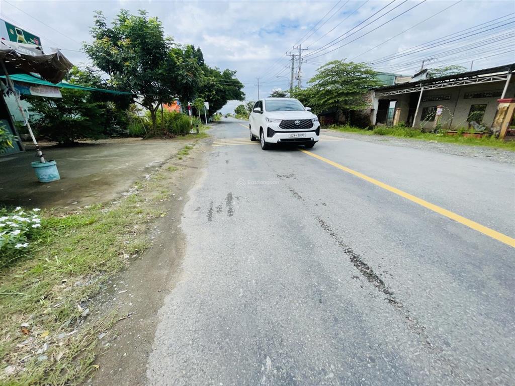 Bán 10 x29 m thổ cư mặt tiền kinh doanh tỉnh lộ 827a cách chợ thanh phú long 1 km nhiều tiện ích