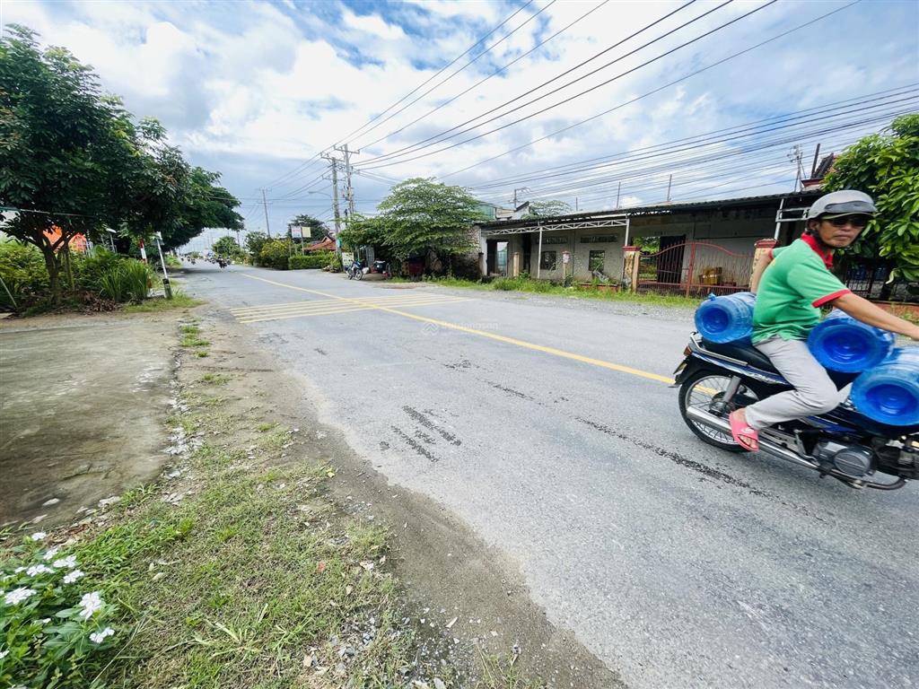 Bán 10 x29 m thổ cư mặt tiền kinh doanh tỉnh lộ 827a cách chợ thanh phú long 1 km nhiều tiện ích