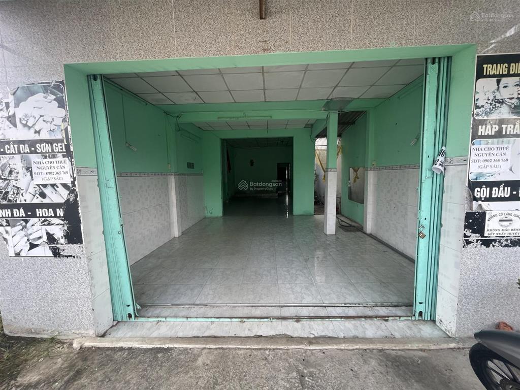 Nhà mặt tiền kinh doanh 5x25m, ngay trung tâm chợ ngã tư thanh phú long gần nhiều tiện ích