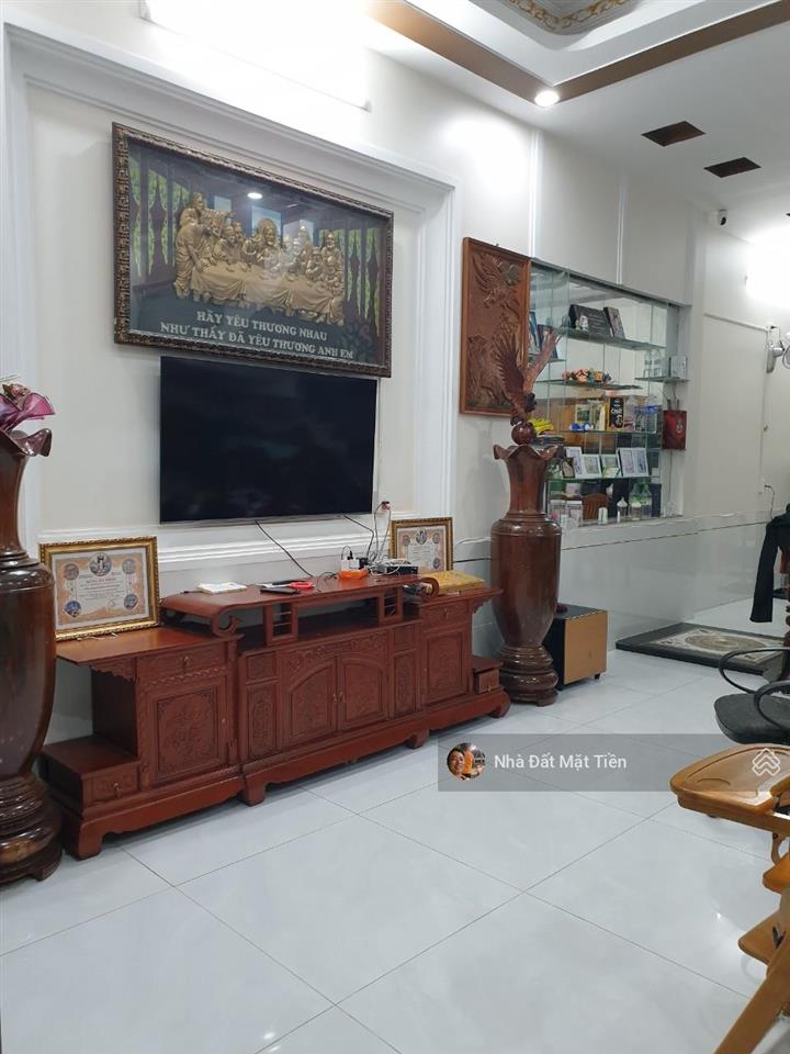 Nhà bán dt 5m*35m, 2 lầu, mặt tiền xtt6 (lê thị mai) gần công viên sinh thái hóc môn
