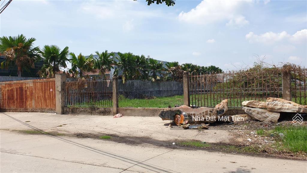 Đất full thổ cư dt 30x70m, đường lê thị kim  gần ngã 4 hóc môn (ql22) ubnd xã xuân thới sơn