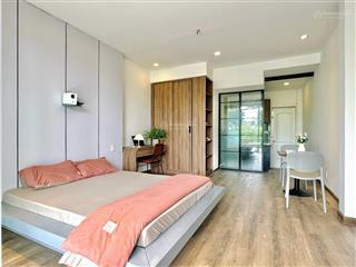 Cho thuê phòng ban công view sông full nội thất gần thảo cầm viên quận 1