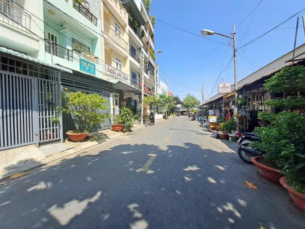 Nhà mới 4 tầng  76m²  4x19m hẻm 8m  ngay đường tên lửa, p. bình trị đông b  bình tân  7,x tỷ