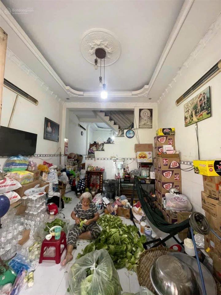 Nhỉnh 5 tỷ  nhà 2 tầng, 3 pn  hẻm 8m  ngay tô hiệu, hoà bình  giáp tân phú, ở và kinh doanh