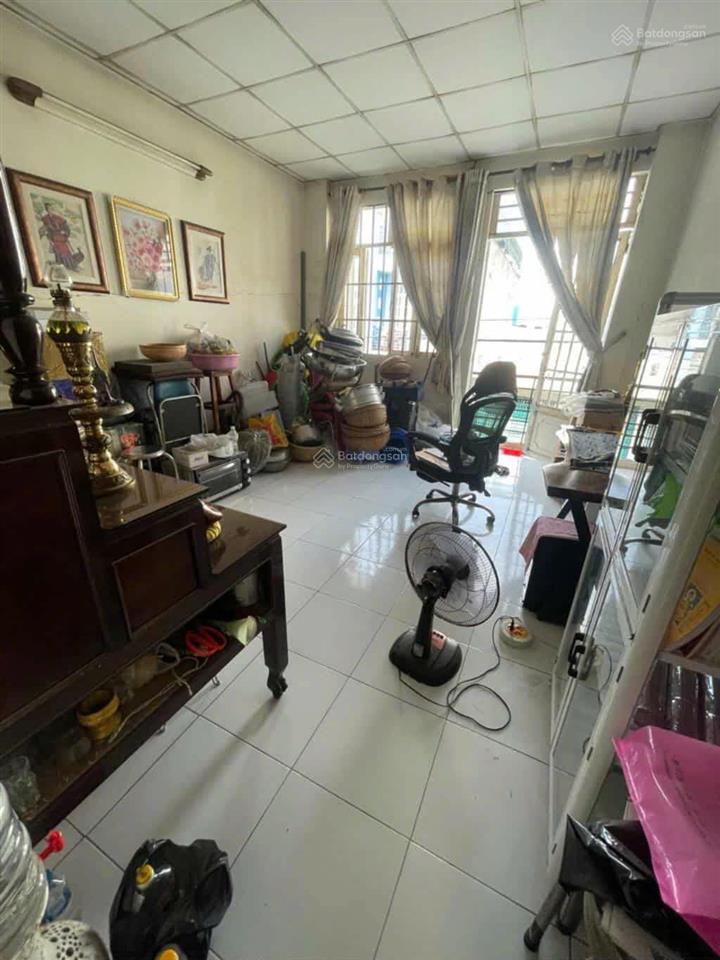 Nhỉnh 5 tỷ  nhà 2 tầng, 3 pn  hẻm 8m  ngay tô hiệu, hoà bình  giáp tân phú, ở và kinh doanh