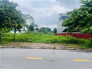 Biệt thự đơn lập 291m2 tại kđt nam vĩnh yên. mặt tiền 13,5m xây biệt thự đẹp.  0979 945 ***