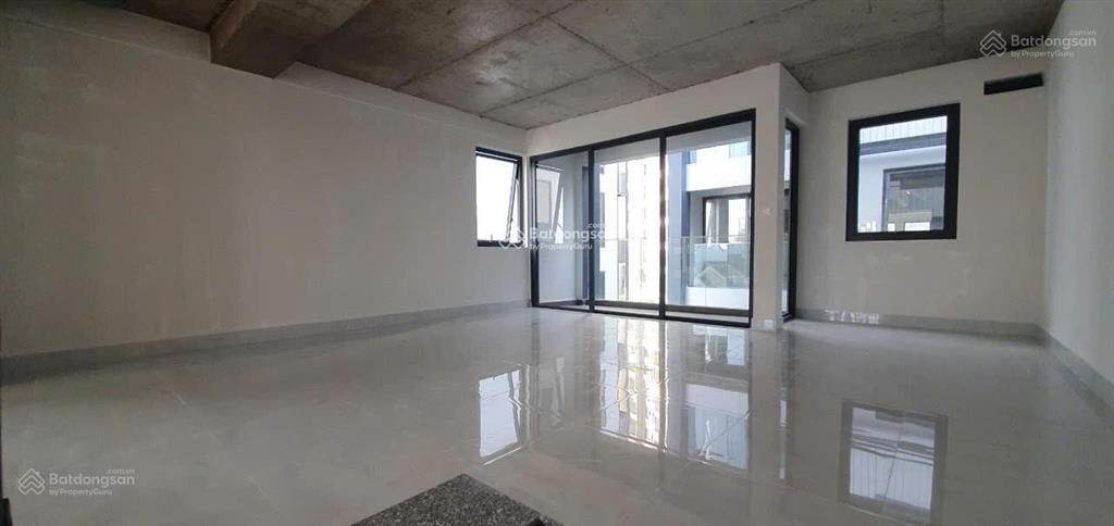 Chính chủ cần bán gấp shophouse quận 2 hàng hiếm, sổ hồng và có dòng tiền cực kỳ tốt 2,8 tỷ/năm