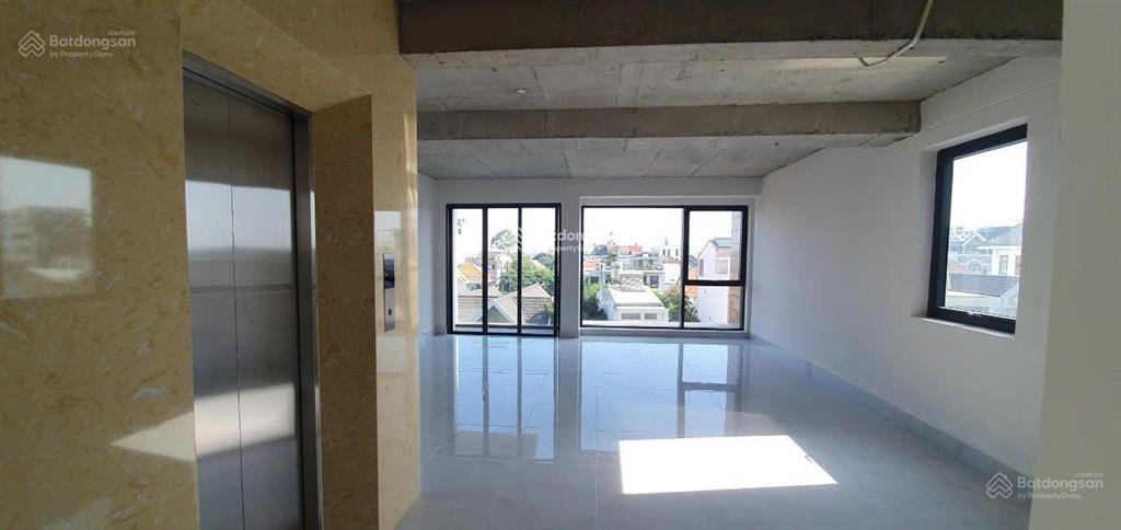 Chính chủ cần bán gấp shophouse quận 2 hàng hiếm, sổ hồng và có dòng tiền cực kỳ tốt 2,8 tỷ/năm