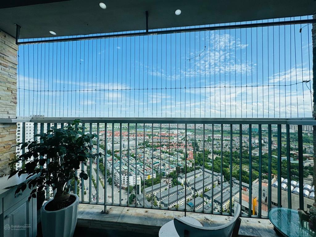 Chính chủ gửi bán nhanh căn 120m2 3 ngủ 2 vs chung cư victoria văn phú hà đông giá cả thỏa thuận