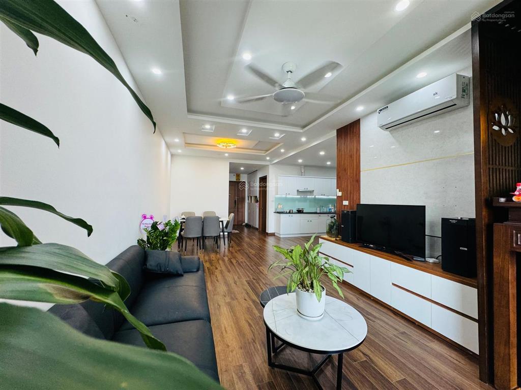 Chính chủ gửi bán nhanh căn 120m2 3 ngủ 2 vs chung cư victoria văn phú hà đông giá cả thỏa thuận