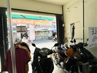 Chính chủ gửi bán nhà mặt tiền miếu bình đông 90m2. 4 tầng 5pn. nhà còn mới cứng cáp. phù hợp ở kd