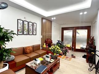 Võ thị sáu  ô tô tránh  60m2  5 tầng  thang máy  chỉ 18 tỷ