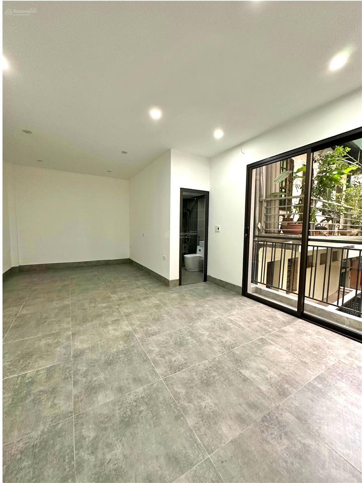 Võ thị sáu  nhà mới 45m²  5 tầng  thang máy  chỉ 11 tỷ hơn