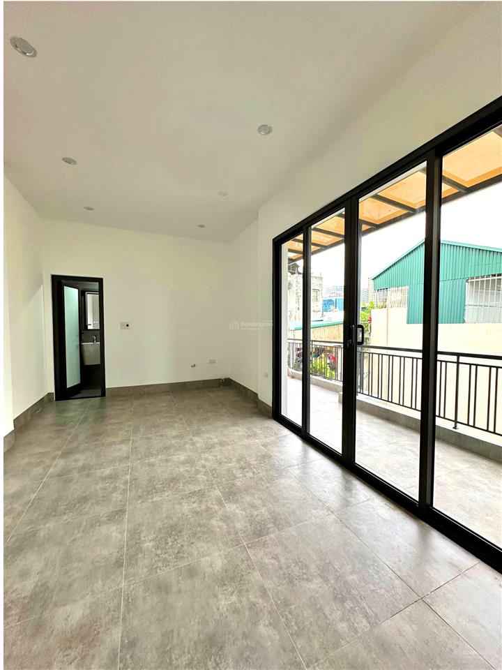 Võ thị sáu  nhà mới 45m²  5 tầng  thang máy  chỉ 11 tỷ hơn