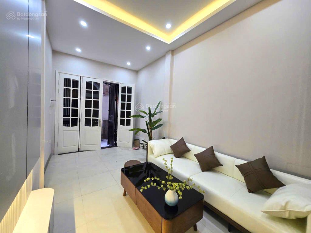 Hồng mai  42m2  lô góc  5 phòng ngủ full nội thất chỉ 9.7 tỷ