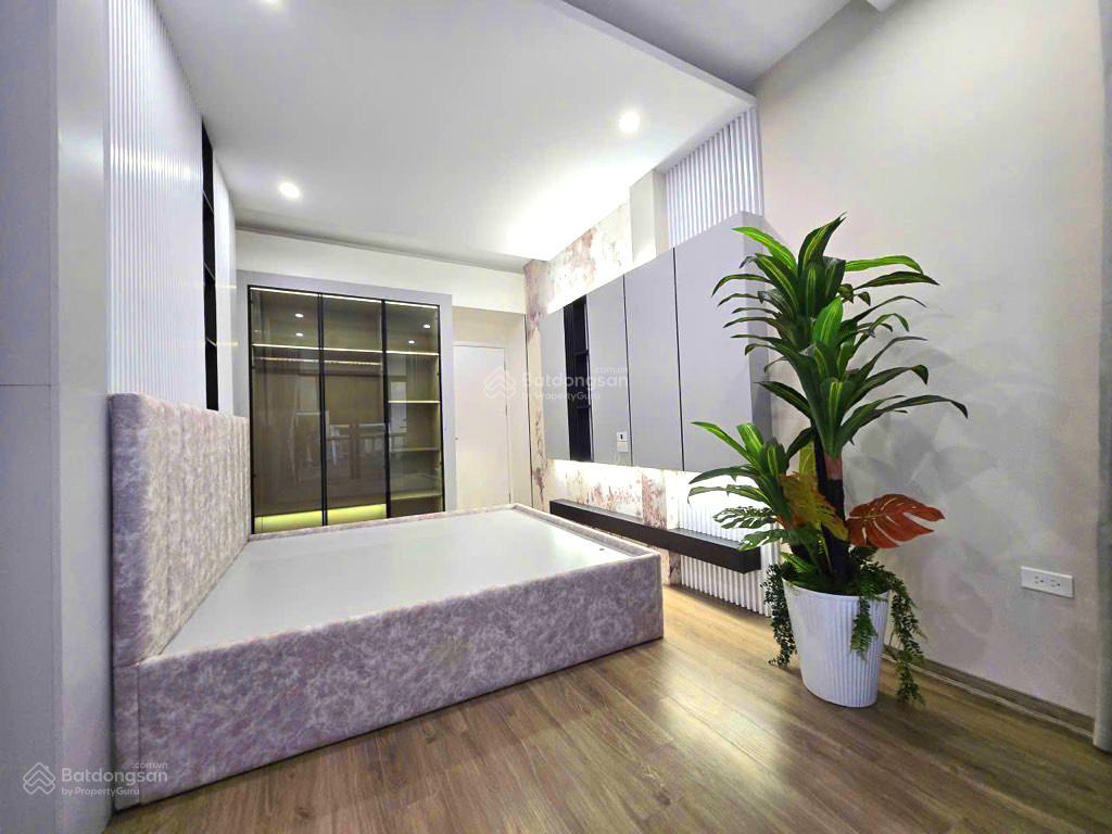 Hồng mai  42m2  lô góc  5 phòng ngủ full nội thất chỉ 9.7 tỷ