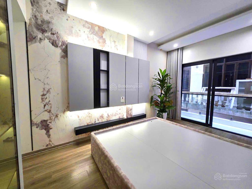 Hồng mai  42m2  lô góc  5 phòng ngủ full nội thất chỉ 9.7 tỷ