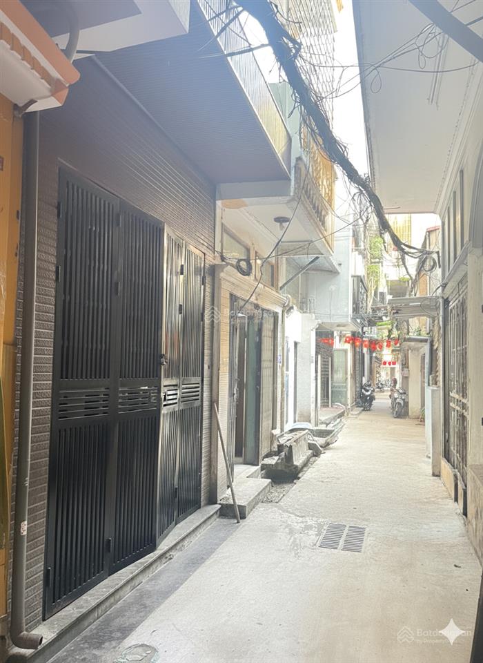Hồng mai  42m2  lô góc  5 phòng ngủ full nội thất chỉ 9.7 tỷ