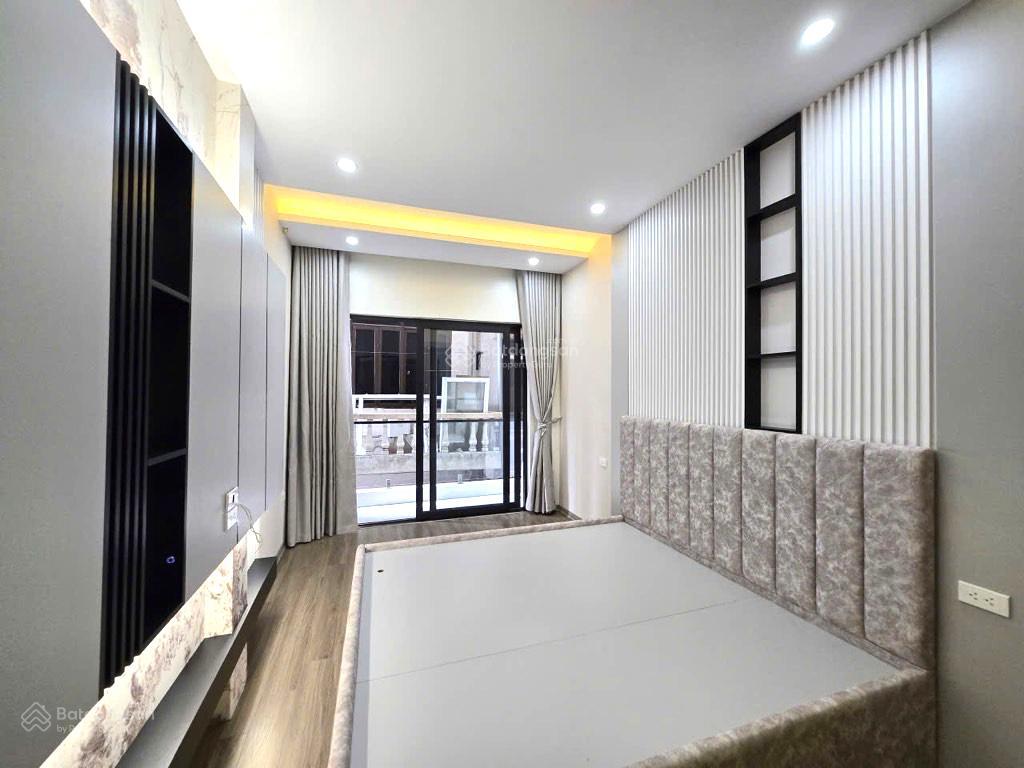 Hồng mai  42m2  lô góc  5 phòng ngủ full nội thất chỉ 9.7 tỷ