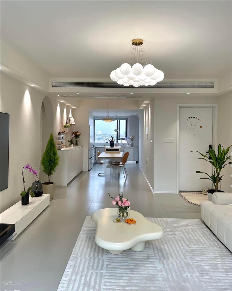 Nv cđt phát đạt bán căn hộ 2pn everrich infinity q. 5