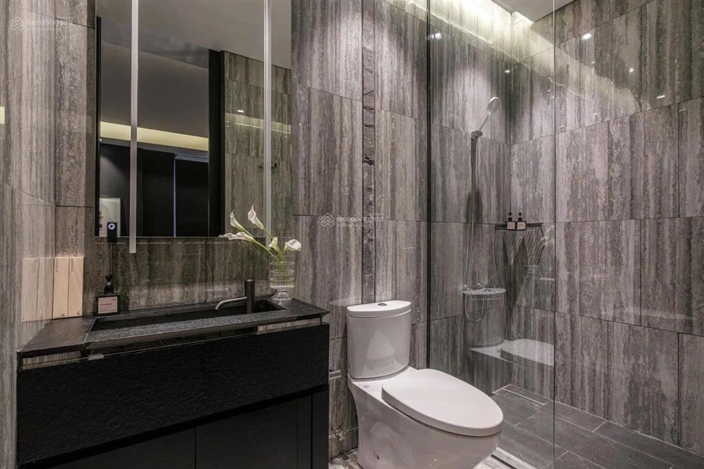 Bán khách sạn 10 tầng đường hàm nghi khu vip ngay phố nguyễn huệ 20 phòng tn 350tr/th chỉ 55 tỷ