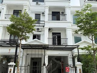 Tôi chính chủ bán lk đại mỗ, xây 4 tầng  106m2  18.5 tỷ, mặt tiền 6m, sổ đỏ, đường qh 40m
