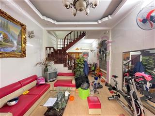 Cho thuê nhà nguyên căn 60m2 x 5 tầng 6pn ngay ngã 3 xuân la  lạc long quân  tây hồ giá 14tr/th