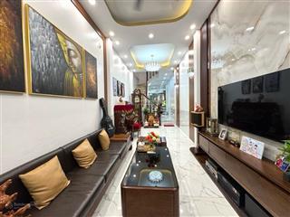 Cho thuê nhà phân lô lạc long quân tây hồ dt 50m2 5 tầng 5pn 14 triệu/th