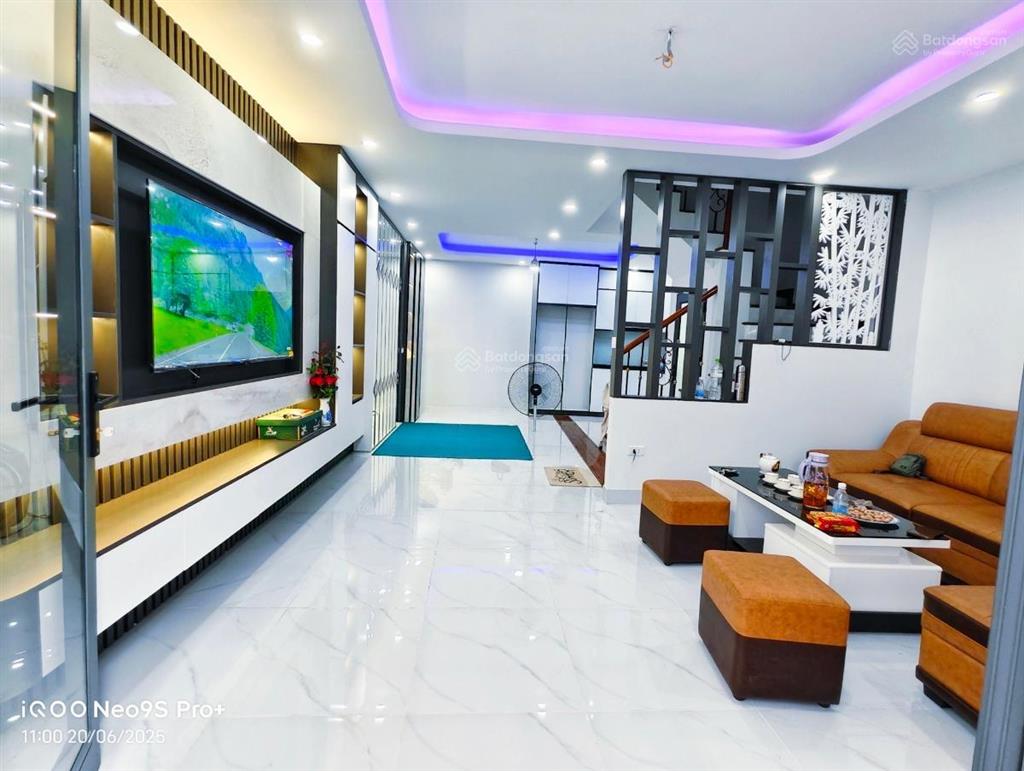 Cho thuê nhà nguyên căn sân vườn 60m2 4 tầng 4pn mới full đồ 8 triệu ở ngay