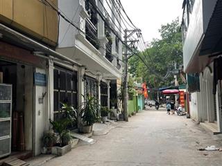 Cho thuê nhà sân vườn nhổn cầu diễn dt 80m 4pn đường ô tô tránh giá 10 triệu