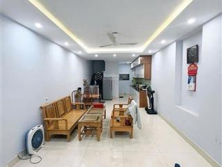 Cần cho thuê nhà riêng xuân thuỷ cầu giấy 45m 5 tầng 3pn 12 triệu