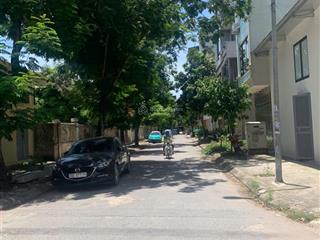 Bán đất hai mặt tiền hàng bè, mậu lương 50m², ô tô tránh, vỉa hè rộng, giá 12,5 tỷ