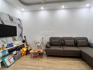 Căn hộ cao cấp 90m2 lô góc tầng 2 tập thể phố hoàng ngọc phách sổ đỏ đống đa  full nội thất xịn .