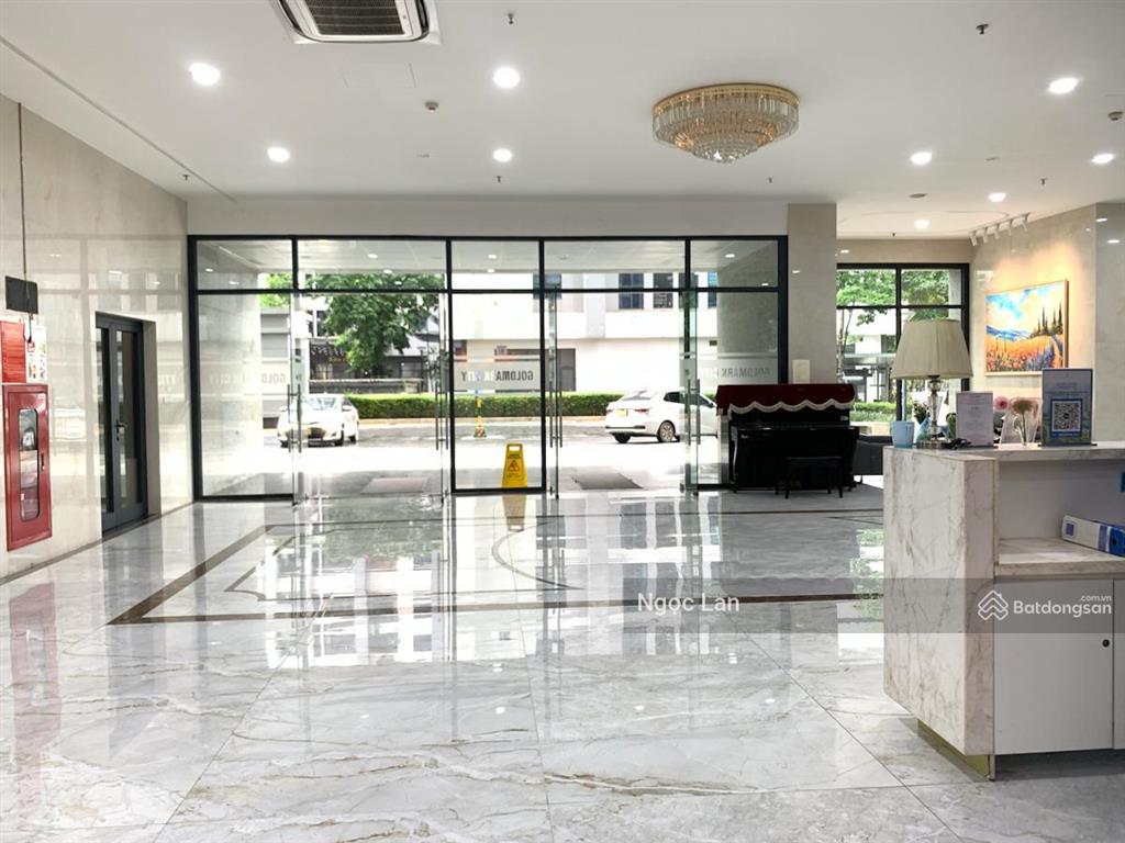 Chính chủ cần bán căn chung cư phố trần đăng ninh 61 m2 sổ đỏ tầng cao view mặt phố cầu giấy 2 ngủ