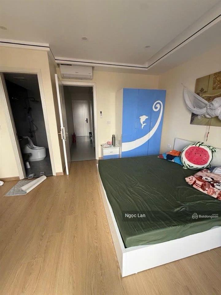 Bán nhà phố chương dương độ 40 m x 5 tầng  sổ đỏ đẹp  nhà đẹp 3 ngủ full , gần mặt phố ngõ thông