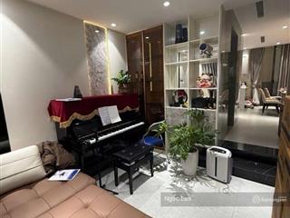 Bán nhà phố chương dương độ 40 m x 5 tầng  sổ đỏ đẹp  nhà đẹp 3 ngủ full , gần mặt phố ngõ thông