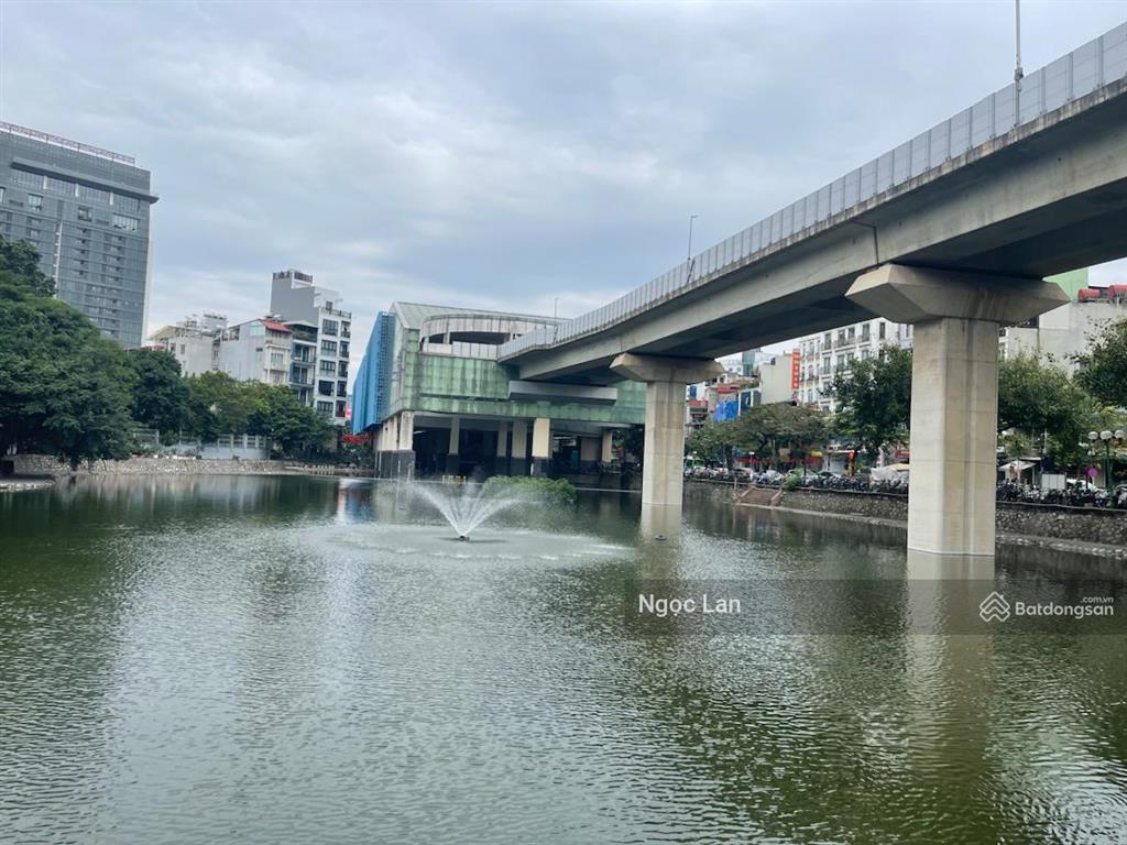 Hào nam đỉnh cao 120m2 sổ đỏ phân lô, view hồ triệu đô 2 mặt tiền nói ko với qh dòng tiền 300 tr