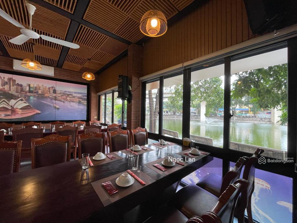 Hào nam đỉnh cao 120m2 sổ đỏ phân lô, view hồ triệu đô 2 mặt tiền nói ko với qh dòng tiền 300 tr