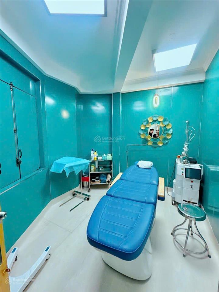 Bề ngang khủng trung tâm quận 3  10x6,1m  6 tầng  hđt 600 tr/năm  chỉ 18 tỷ